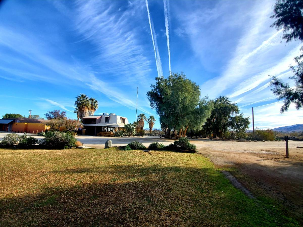 29 Palms Inn Туэнтинайн-Палмс Экстерьер фото