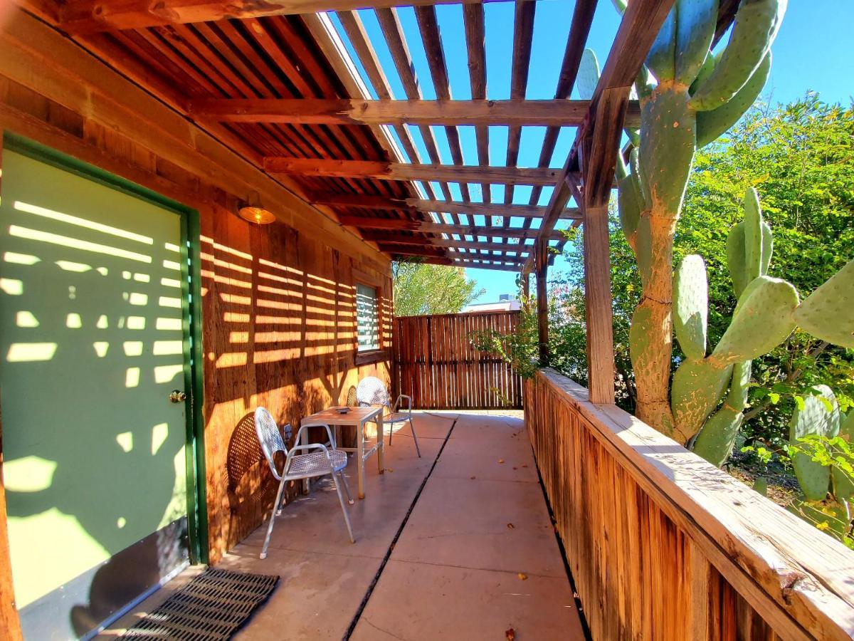 29 Palms Inn Туэнтинайн-Палмс Экстерьер фото